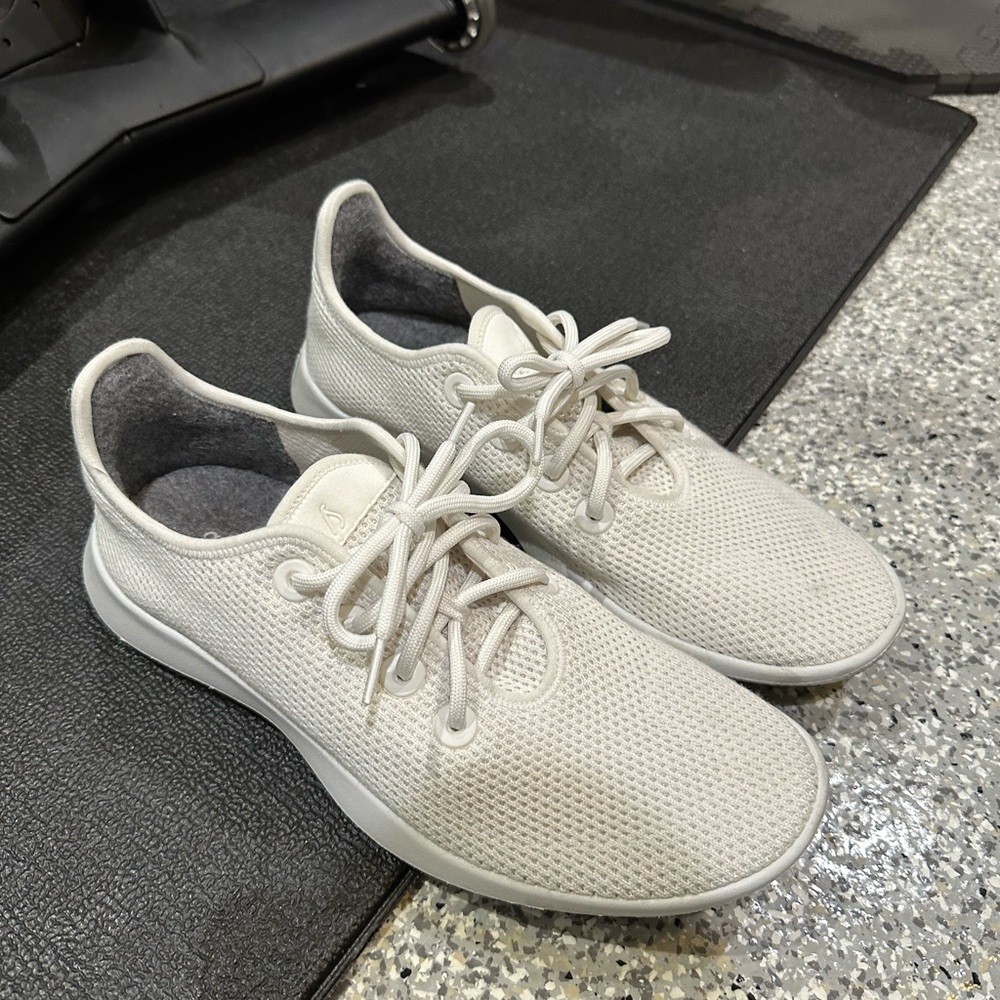 Allbirds- men’s wool runners white running shoe sneaker size 10